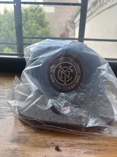 Cappello berretto autografo