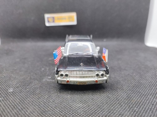 Lincoln continental - ▄▀▄,