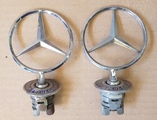Mercedes Benz W108 280SE 280 SL W108 W113 coppia stemmi tappi radiatore del 1968