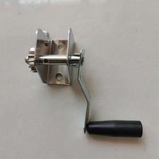 Tenditore per pali sportivi