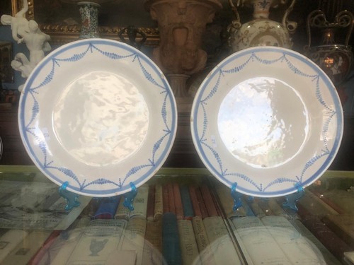 Coppia piatti maiolica - in,