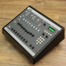 E-MU SP-1200 modello 7030