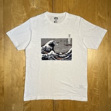 Uniqlo T Shirt La Grande Onda