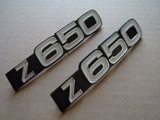 Kawasaki Z 650 emblema per coperchio laterale 2 pezzi emblemi KZ650B decor nuovo repro.
