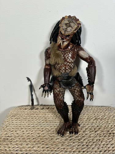Hot toys modellino predator - modellino,