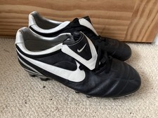 SCARPE DA CALCIO NIKE TIEMPO