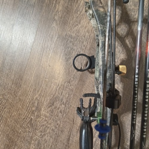 Hoyt faktor compound bow - 30,