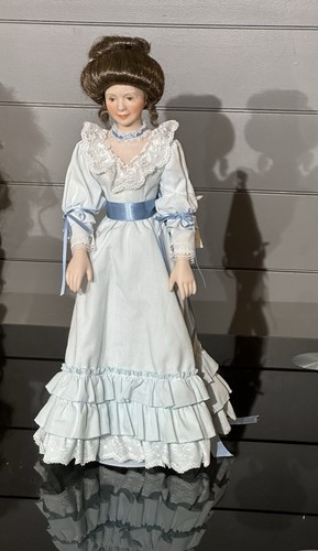Bambola vittoriana - , in