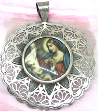 ANTICO MEDAGLIONE CAPOCULLA  IN ARGENTO 925, MADONNA DEL VELO , ANNI 40/50