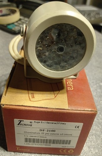 Illuminatore infrarosso - illuminatore,