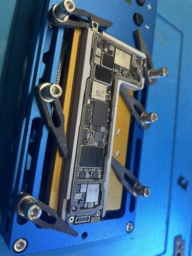 Riparazione scheda madre apple - scheda,