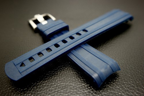 Cinturino gomma blu - in, mm