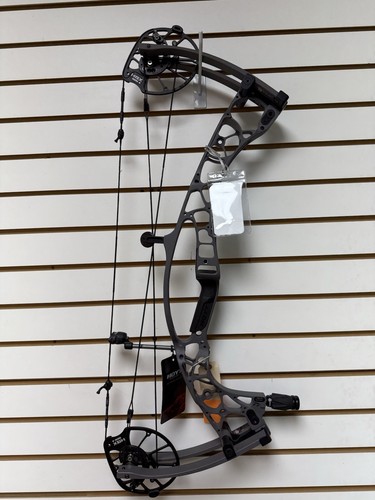 New hoyt right - new, ax-2