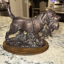 Scultura cane da caccia in
