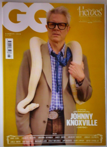 Rivista summer heroes - gq,