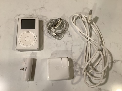 Vintage 10gb apple ipod bundle - 10gb,