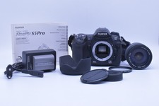 Fujifilm Finepix S5 Pro con