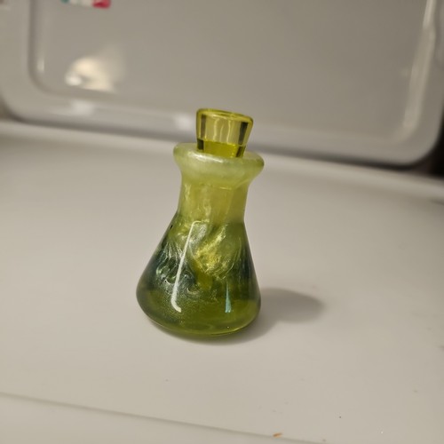 Green handmade resin - green,
