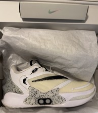 Caricabatteria Nike Adapt BB