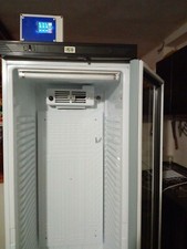 Armadio Refrigerato Per La Stagionatura Di Salumi Salami Formaggi