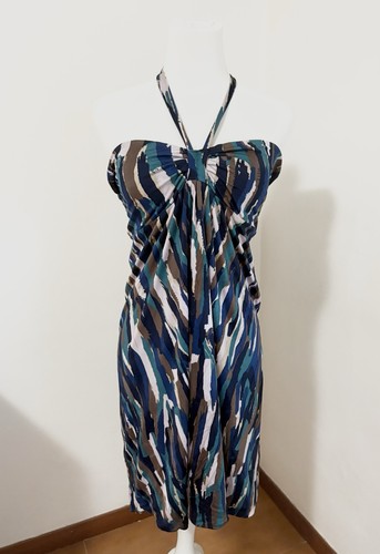 Abito con spalle - spalle, scoperte