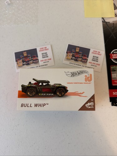 Hot wheels bull whip - hot,