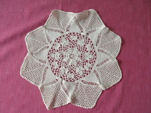 Beige round crocheted - beige, 14"