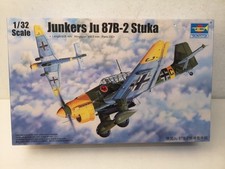 Junkers Ju 87B-2 Stuka Trumpeter Kit Nuovo 03214 Scala 1/32 Chiuso-A38