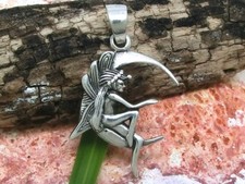 Elfo Nel Mezzo Del Mondo