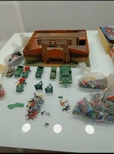 Lotto Soldatini misti In Plastica Vintage  + Base Fort Alamo - Tutto Come Da Fot