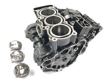 Triumph Street Triple R 675 D67LD [2010] - Motorgehäuse mit Laufbuchsen und Kol