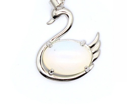 Collana ciondolo cigno pietra