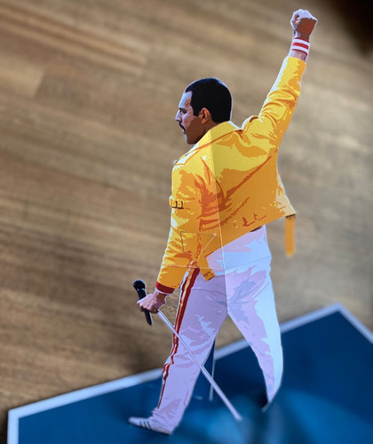Queen freddie wembley - -, at