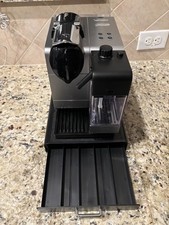 Macchina Nespresso De'Longhi Gran Lattissima Plus con Montalatte + Cassetto Cialde