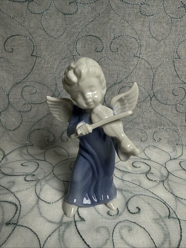 Statuina angelo porcein