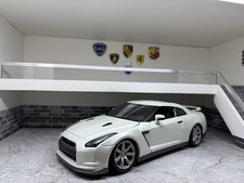 Nissan Gtr 1/18 Burago