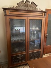 Vetrina a due ante in legno