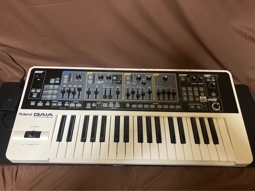 Roland gaia 01 - roland, sh-01