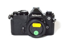 Fotocamera analogica Nikon Fm nera