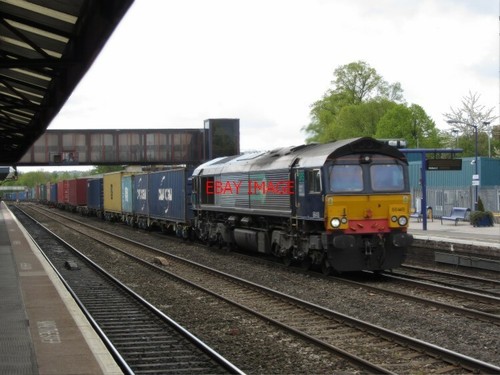 Photo class 66418 working - ,