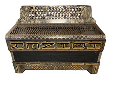 Fisarmonica vintage a bottoni