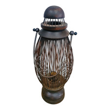 Vecchia lampada da tavolo