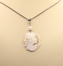 CAMMEO CIONDOLO ARGENTO PROFILO DI DONNA SARDONIC NATURALE MM 27X32 PERLA MM 6