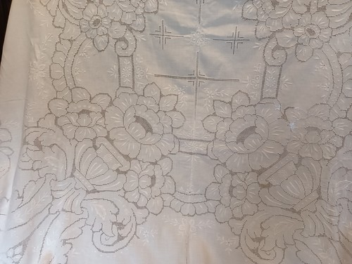 Preziosa tovaglia sfilato - preziosa, in