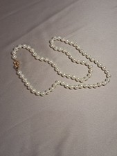 Vintage White Pearl Necklace