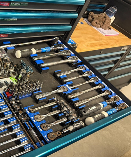 Magnetic ratchet holder - ratchet, &