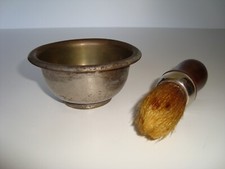 Antica ciotolina per schiuma e