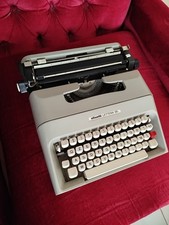 MACCHINA PER SCRIVERE OLIVETTI