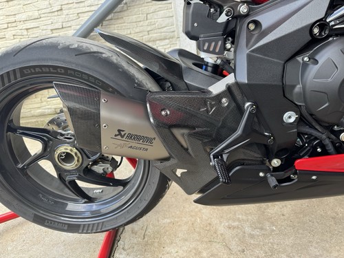 Akrapovic agusta 800 - akrapovic,