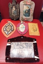 LOTTO 6 VECCHI OGGETTI VOTIVI RELIGIOSI CON SANTINI #BOX